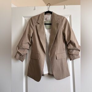 H&M beige blazer